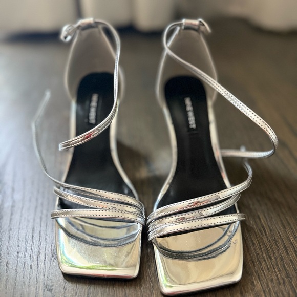 Nine West Silver Strappy Heels - Picture 1 of 4